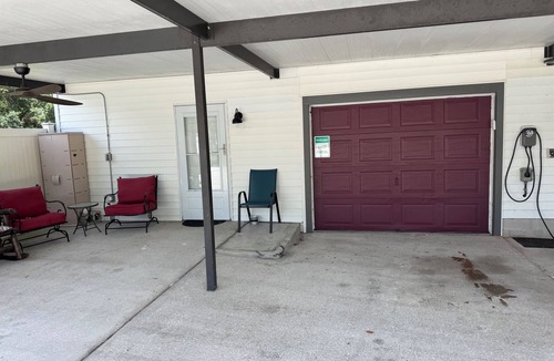 Nichols Apartment | Get A Private One Bed Room Apartment At A Great Price.