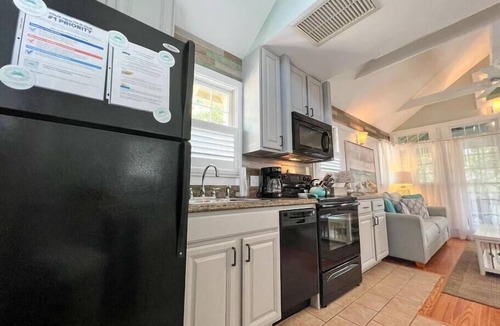 Steinhatchee House | Ginger Cottage #11 - Landings, Quaint Maggie Cr Home