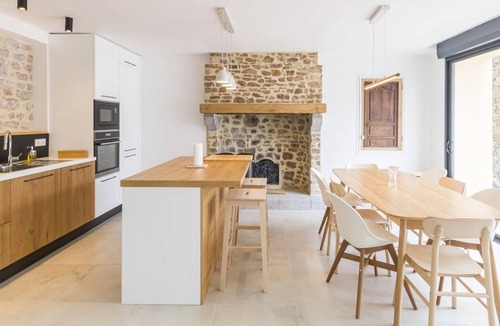 Creances Cottage | Gite Créances, 5 bedrooms, 10 persons