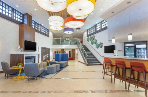 Gateway Hotel | GLō Best Western Mississauga Corporate Centre