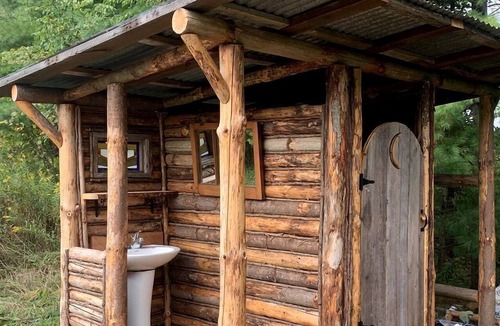 Erin RV Rental | Glamping Farmstay for an Outdoor Adventure in Acton, Ontario