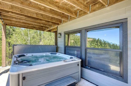 Lead Cabin | Golden Eagle`s Nest - Private! Amazing views!