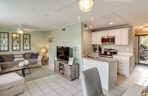 Diamondhead House | Golf Course Views! Couple's Retreat in Diamondhead