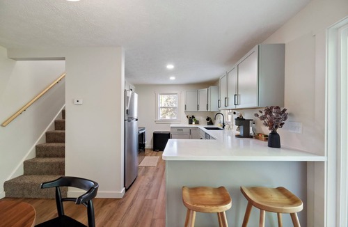 Lafayette House | Gorgeous 3BR Design, 2 Living Rooms, Sleeps 10