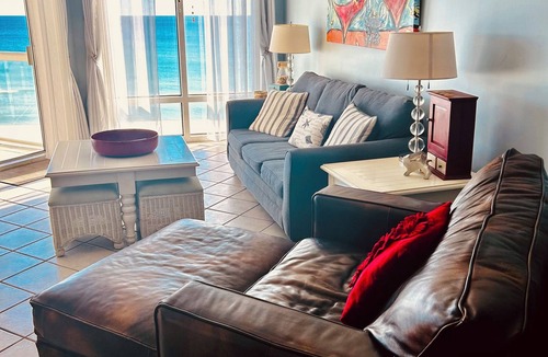 Villa Primera Condo | Gorgeous Condo directly on the Gulf of Mexico!
