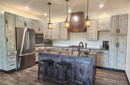 North Spearfish House | Gorgeous New home close to Downtown Spearfish