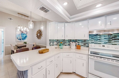 Spring Hill House | Gorgeous oasis with pool patio central AC WD and close to the beach