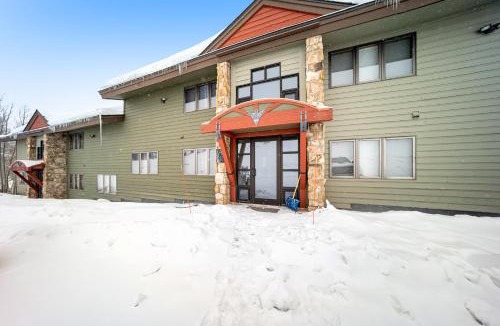 Silvercreek Apartment | Granby Condo with Views