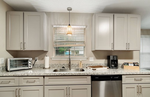 Ocean Springs House | Great game room! minutes from the beach and casino