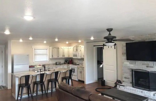 Mountain Home House | Great retreat! Close to lake and marina