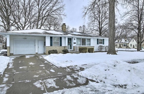 Green Bay House | Green Bay Home: 3 Blocks to Lambeau Field!