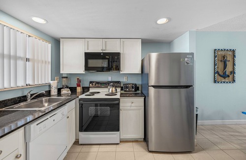 Belle Vista Condo | Gulf View Getaway | Near It All