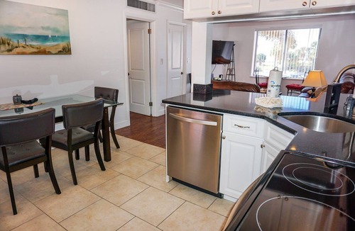 St. Pete Beach Condo | 🌞 Gulf Winds #1004 – Stylish Second-Floor Escape with Gulf Views & Upgraded Comforts