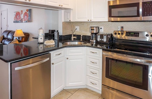 St. Pete Beach Condo | 🌞 Gulf Winds #1004 – Stylish Second-Floor Escape with Gulf Views & Upgraded Comforts