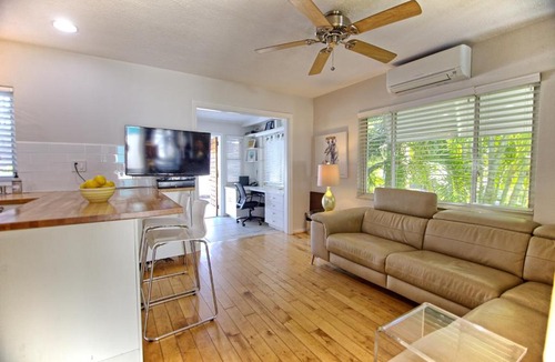 St. Pete Beach Apartment | Gulfside Resort. Unit 1