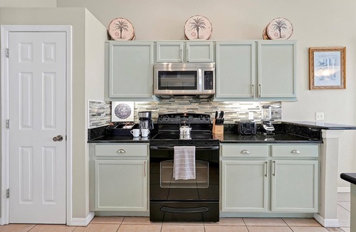 Lake Davenport Estates House | H&K Florida Vacation Villa, Entire Villa near Disney/Universal Theme Parks and Golf! Pool, Firepit, .