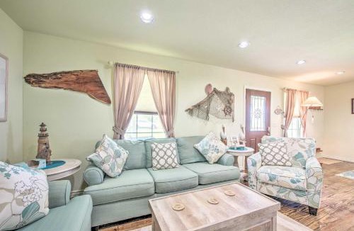 Long Mott House | Half-Mi to Seadrift Harbor: Seadrift Home w/Deck