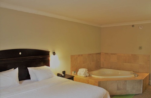 Americus Hotel | Hampton Inn Americus