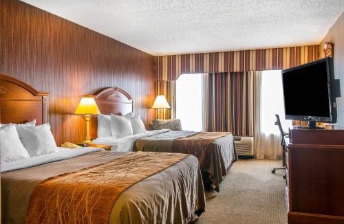 Chelsea Hotel | Hampton Inn Chelsea, Mi