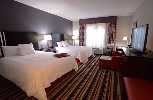 Albany Hotel | Hampton Inn & Suites Albany At Albany Mall