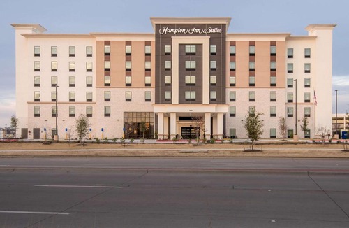 The Colony Hotel | Hampton Inn & Suites Dallas-The Colony