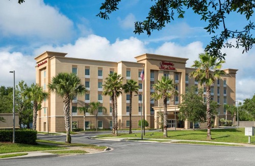 DeLand Hotel | Hampton Inn & Suites - DeLand