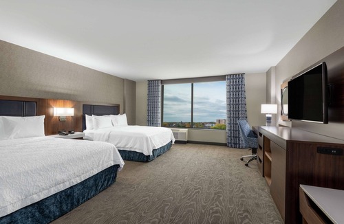 West Central Hotel | Hampton Inn & Suites Fort Wayne Downtown