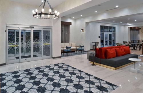 Downtown Greensboro Hotel | Hampton Inn & Suites Greensboro Downtown