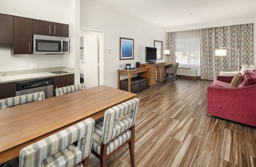 Lynnwood Hotel | Hampton Inn & Suites Seattle-North/Lynnwood