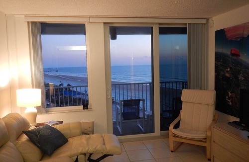 South Peninsula Historic District Condo | Harbour Beach Resort OCEAN VIEW private TOP FLOOR END UNIT big 1 BR big POOL tub
