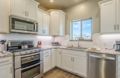 Fruita House | Hawk 3: Pet-Friendly w/Private Balcony