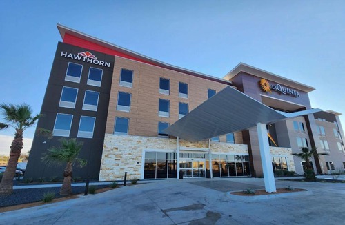 Amistad National Recreational Area Hotel | Hawthorn Extended Stay by Wyndham Del Rio
