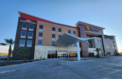 Amistad National Recreational Area Hotel | Hawthorn Extended Stay by Wyndham Del Rio