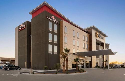Amistad National Recreational Area Hotel | Hawthorn Extended Stay by Wyndham Del Rio
