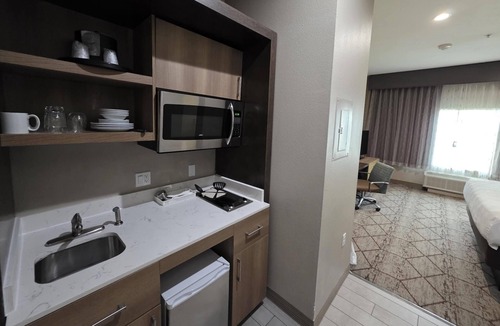 Northwest Corpus Christi Hotel | Hawthorn Extended Stay by Wyndham Corpus Christi I-37 NW