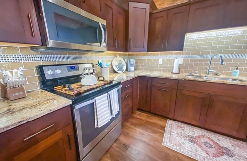 Historic Downtown La Crosse Apartment | Heart of Downtown 3rd St. downtown with 2 private apartments