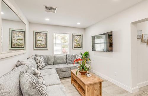 Juno Ridge House | Heated Pool + Backyard: North Palm Beach Retreat!
