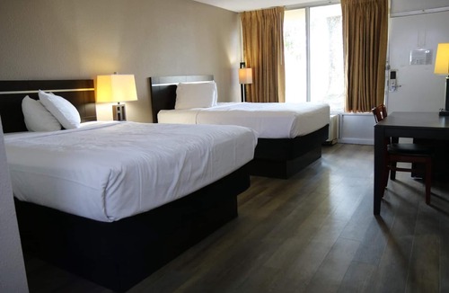 Baton Rouge Hotel | Heritage Inn & Suites by Capital O Baton Rouge I 10