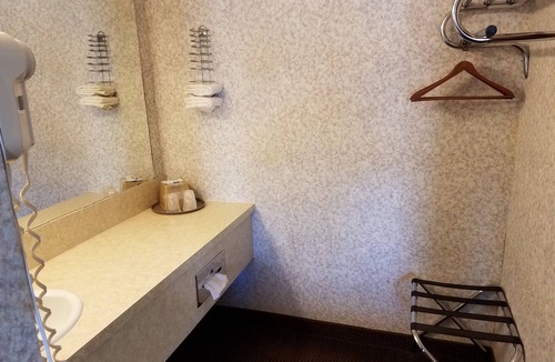 Duncan Hotel | Heritage Inn