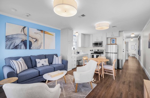 Pass Christian Cottage | Heron's Nest Two Beach Cottage Pass Christian - Walk to Beach and Downtown!
