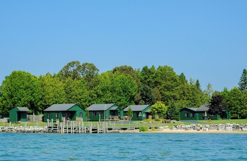 Hessel Cabin | Hessel Bay Cabin #6: Lake Huron waterfront cabin sleeps 4.
