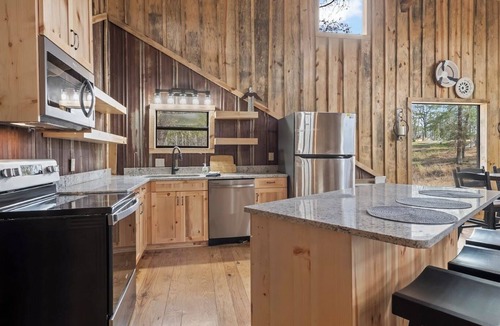 Abbeville Cabin | Hidden Oaks Elite Cabin # 4