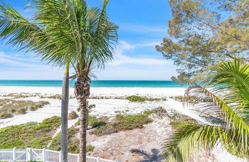 Treasure Island House | Hidden Treasure Beach House