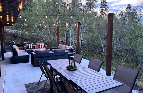 Deadwood Cabin | High Mountain Rustic Cabin- Hot Tub- Game Loft