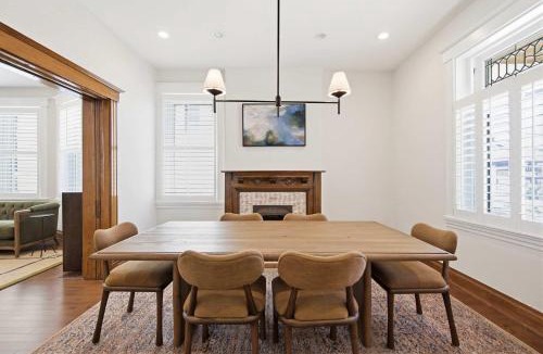 Hyde Park House | Hillside Hyde Park Home 4BDR