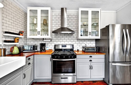 Duckpond House | Historic Duckpond Home Walk to Downtown & UF 3BDR