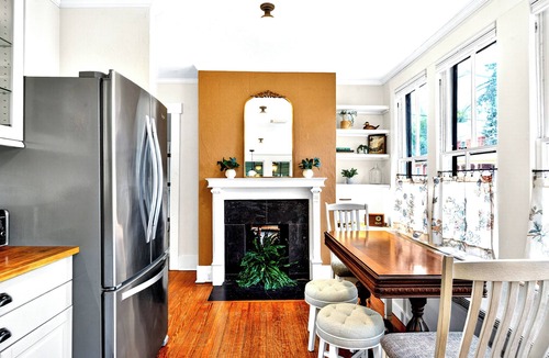 Duckpond House | Historic Duckpond Home Walk to Downtown & UF 3BDR
