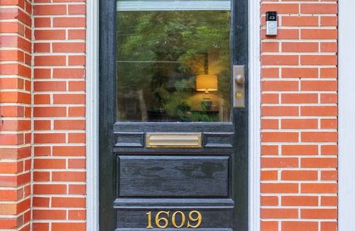 Valdosta House | Historic Gem on Williams St. Centrally Located in Valdosta Georgia