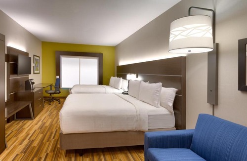 Biggs Field Hotel | Holiday Inn Express El Paso I-10 East by IHG