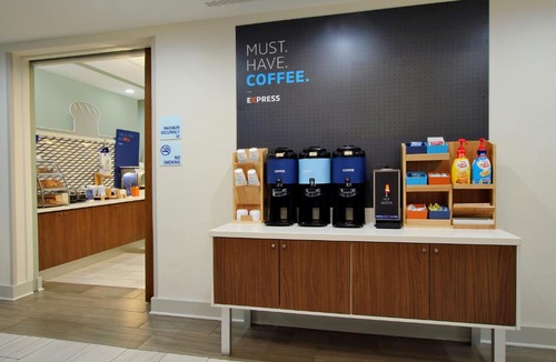 Unionville Hotel | Holiday Inn Express Hotel & Suites Toronto - Markham by IHG
